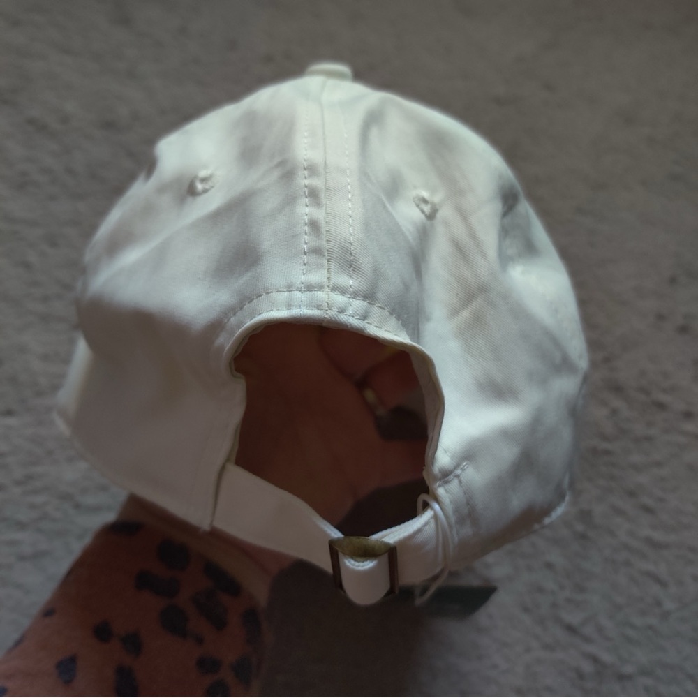HALARA Logo Baseball Cap Hat Star White Cream NWT Green Letters Embroidered OS - Picture 5 of 7